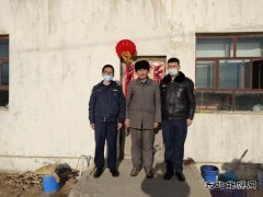 富蕴执法大队开展“民族团结一家亲”暨“迎新春、送春联”活动